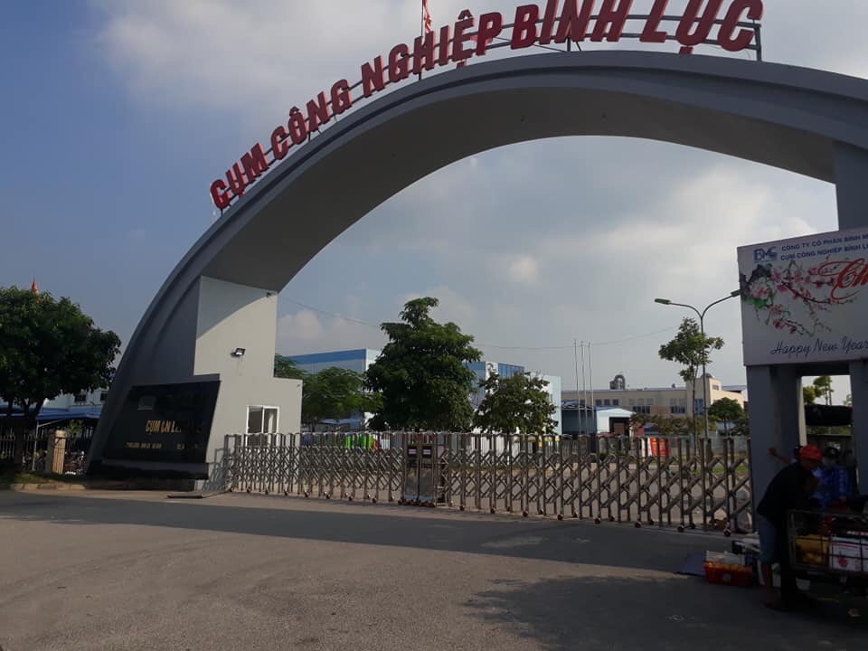 Công trình cổng xếp inox của cụm công nghiệp Binh Lục