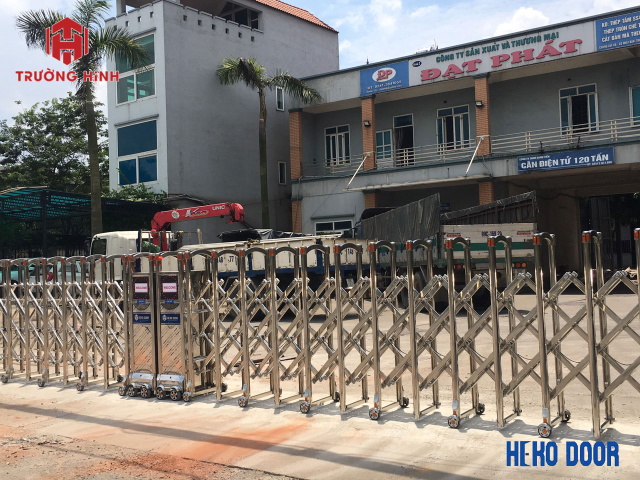 [Hình ảnh lắp đặt thực tế] Cổng xếp inox thi công tại Bắc Ninh