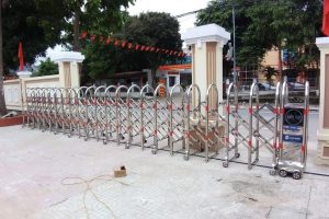[Hình ảnh lắp đặt ] Thi công cổng xếp inox tại Thanh Hóa