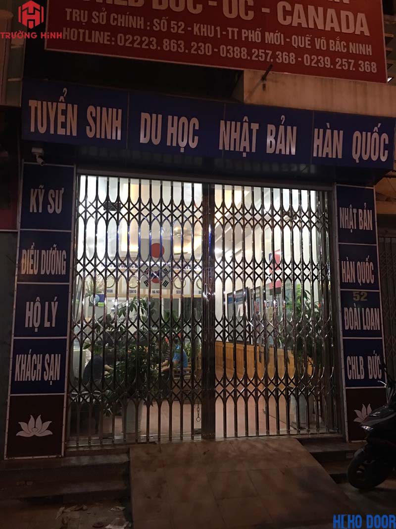 [Hình ảnh lắp đặt] Cửa xếp inox tại trung tâm du học ở Bắc Ninh