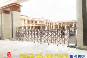 Mẫu cổng xếp Inox tự động HEKO 02 lắp đặt tại Bắc Ninh