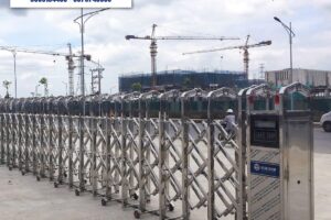 ƯU VÀ NHƯỢC ĐIỂM CỦA CỔNG XẾP INOX CÓ RAY