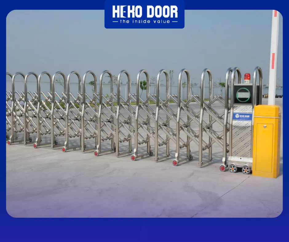 Ưu điểm nổi bật của cổng xếp inox không ray HEKO DOOR