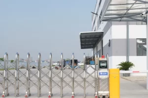 GỢI Ý MẪU CỔNG XẾP INOX CÔNG TY, CƠ QUAN HÀNH CHÍNH