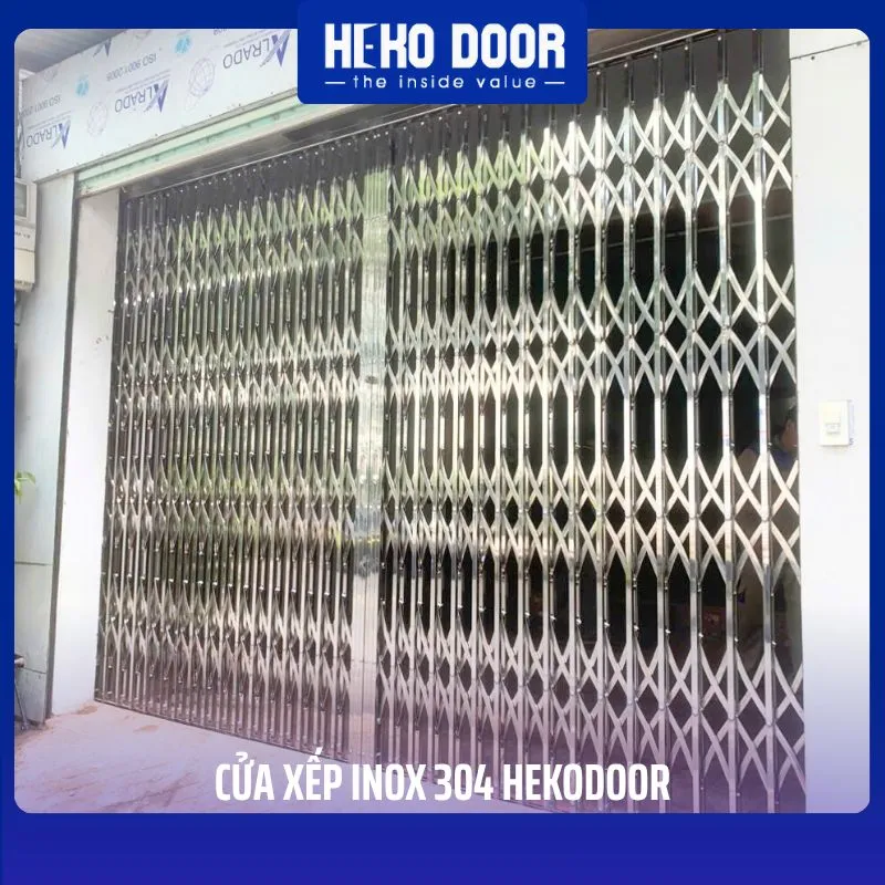 review cửa xếp inox 