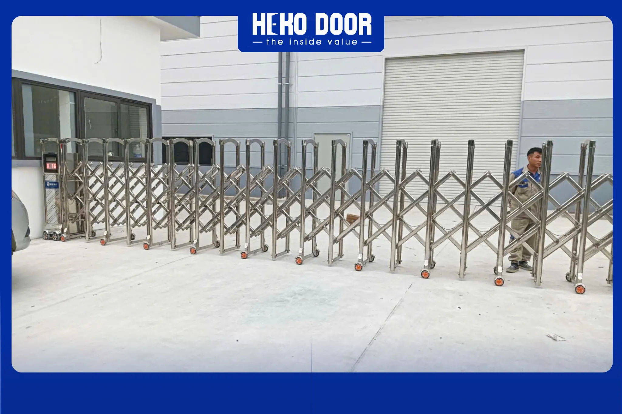 Quy trình sản xuất và lắp đặt cổng xếp inox tại HEKO DOOR