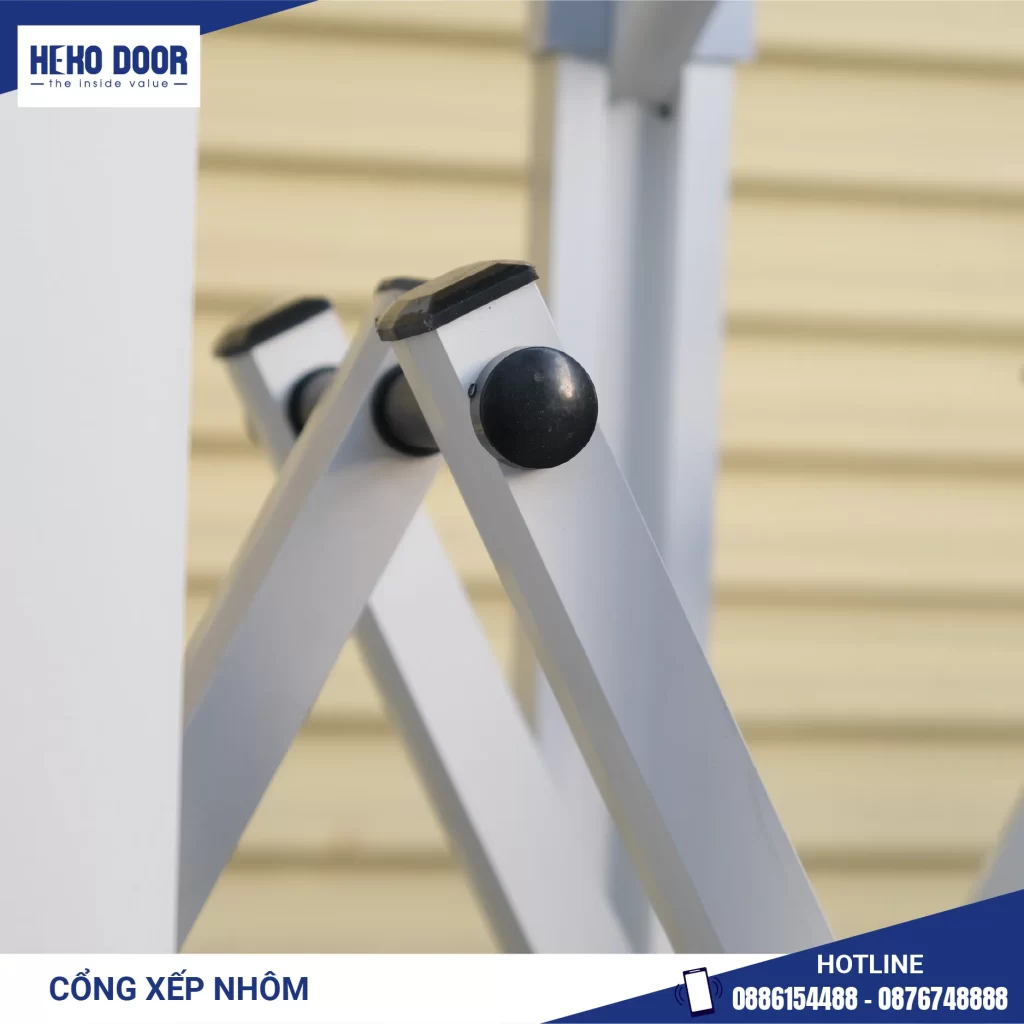 chi phí bảo trì cổng xếp inox