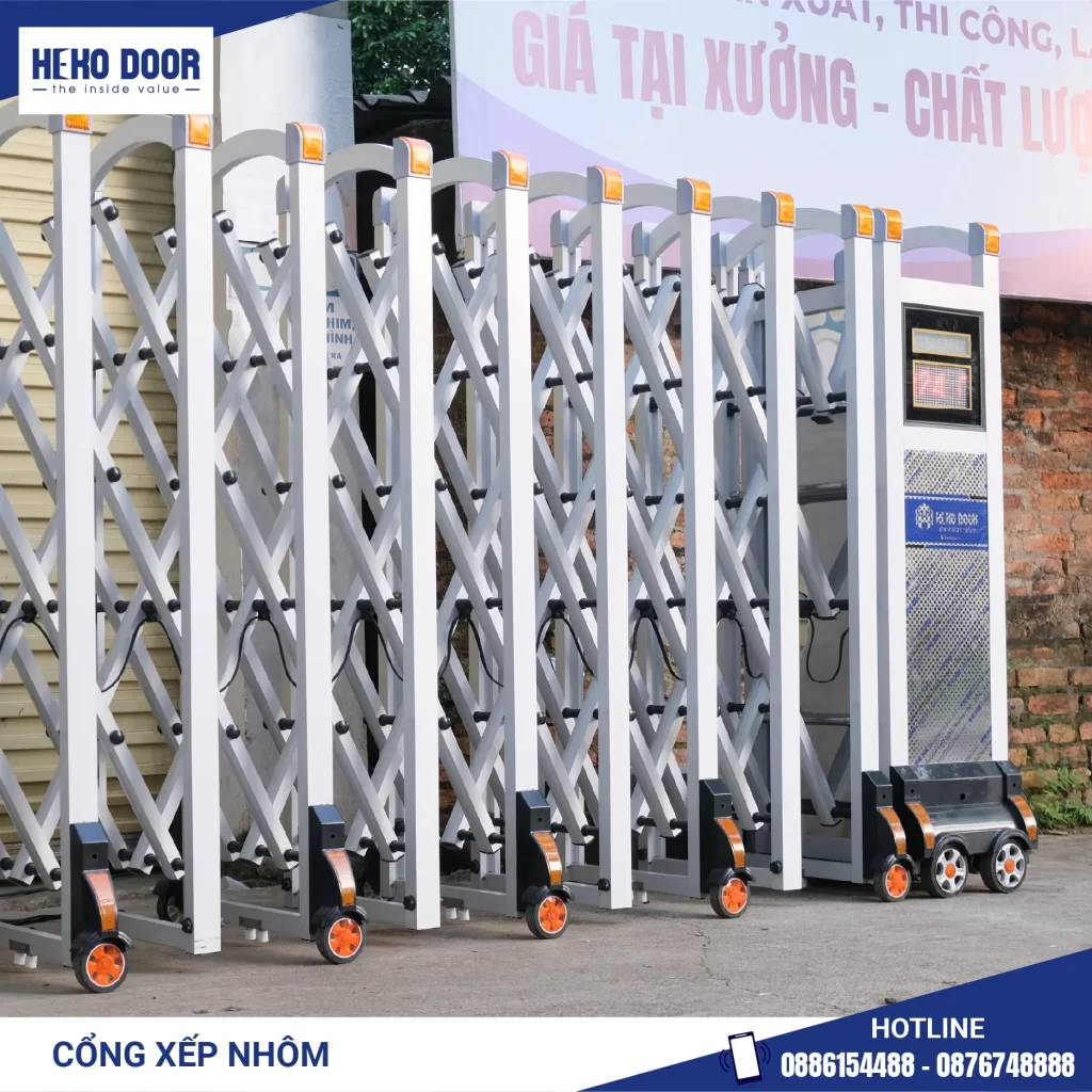 Chi phí bảo trì cổng xếp inox