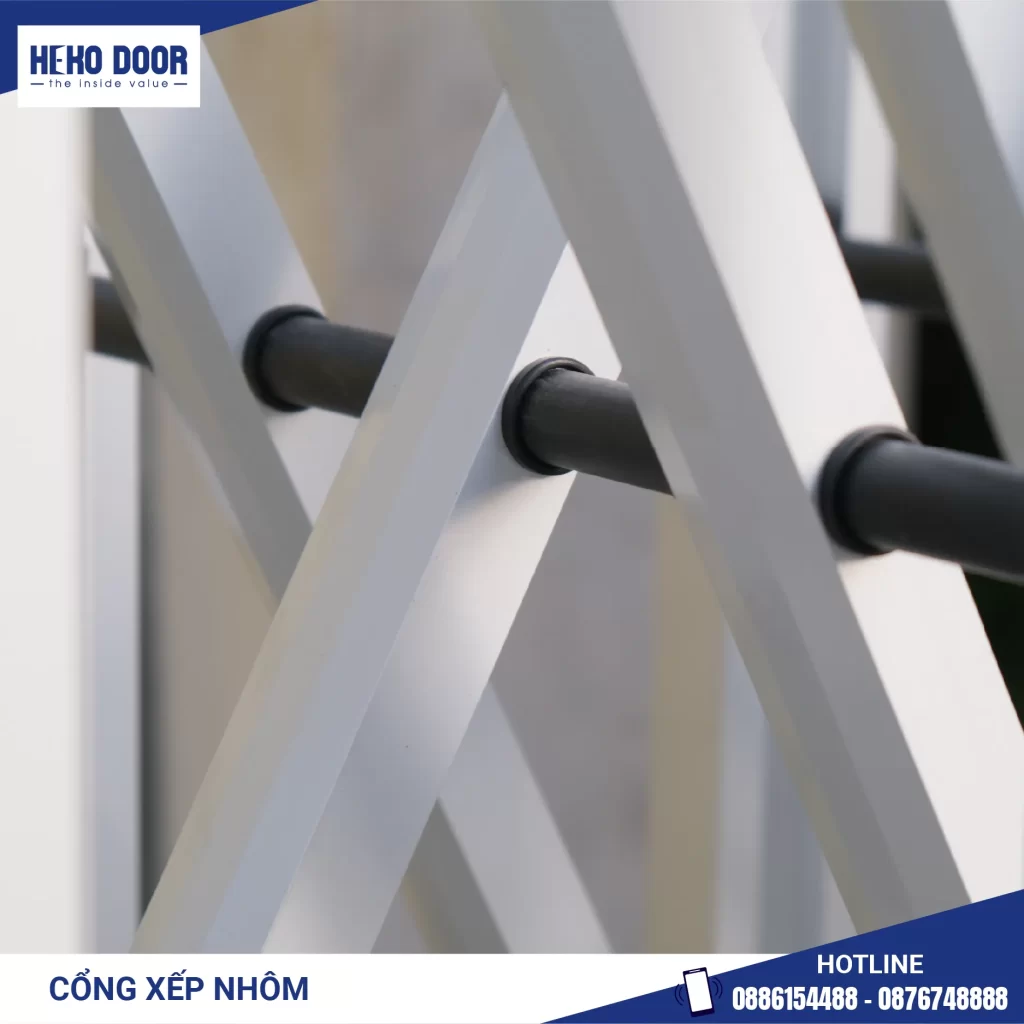 chi phí bảo trì cổng xếp inox