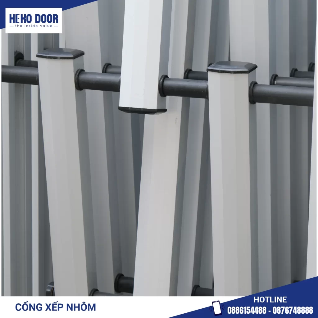 chi phí bảo trì cổng xếp inox