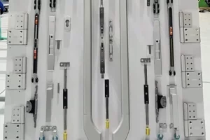 Cấu tạo cửa xếp hộp kim nhôm: Chi tiết các bộ phận