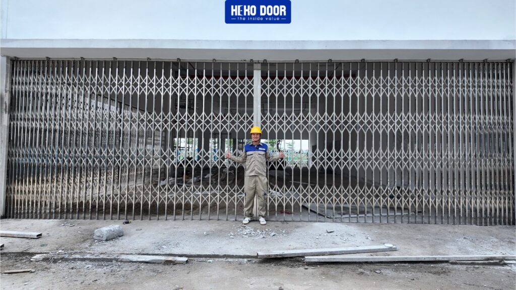 Cửa Xếp Inox không lá chắn