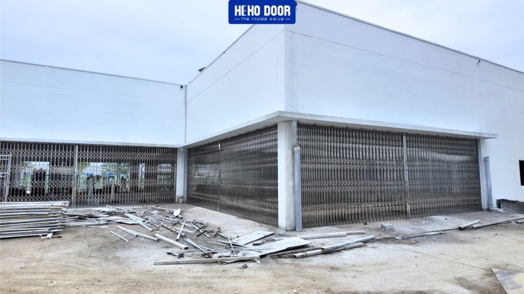 Cửa xếp inox Hekodoor Quy Trình Chuẩn Kỹ Thuật