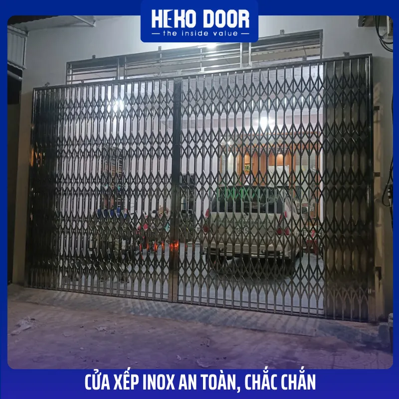 cua-xep-inox-chong-trom