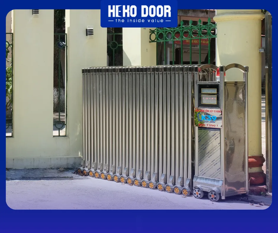 NGUY HIỂM TIỀM ẨN KHI DÙNG CỔNG XẾP INOX GIÁ RẺ?