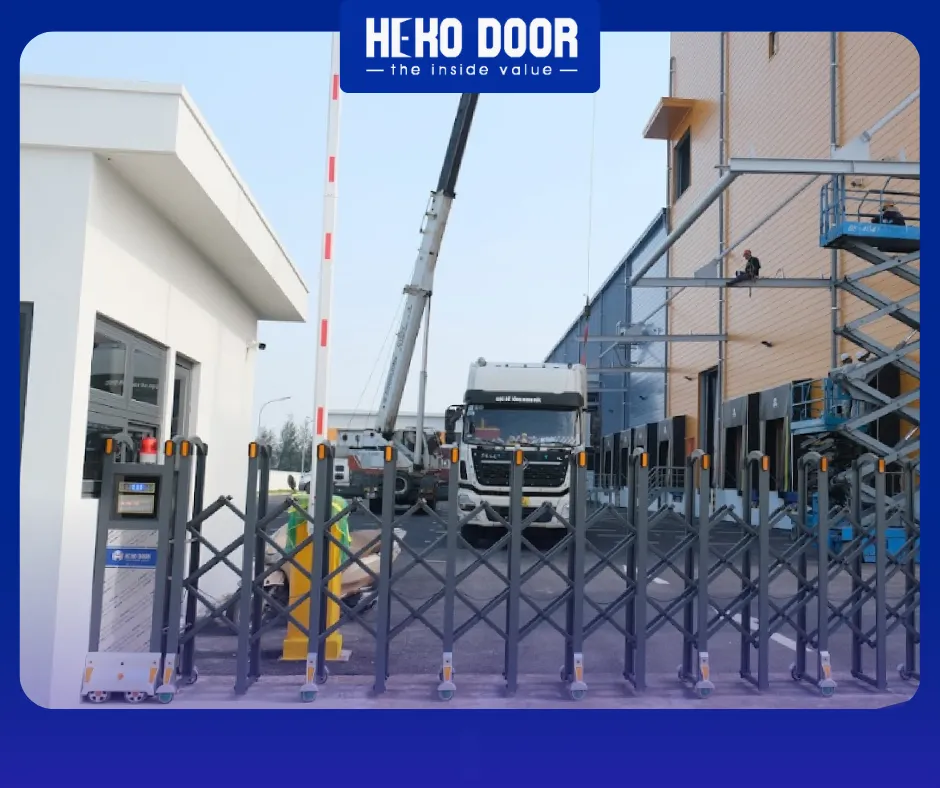 CỔNG XẾP HỢP KIM NHÔM CHO NHÀ PHỐ