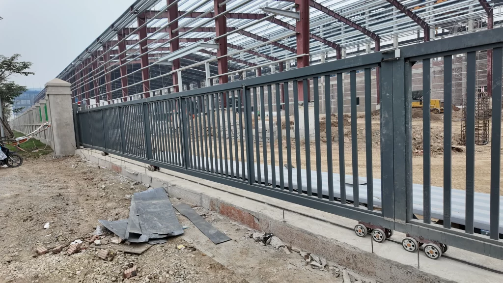 ve-sinh-cong-hop-kim