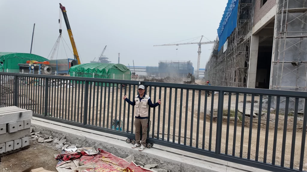 CỔNG HỢP KIM NHÔM NINH BÌNH