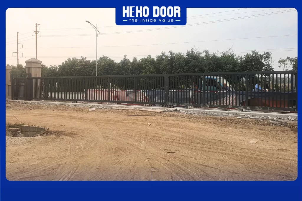 Lợi ích dài hạn khi doanh nghiệp đầu tư cổng trượt tự động chất lượng