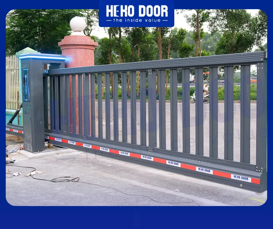 THIẾT KẾ CÔNG TRƯỢT TỰ ĐỘNG HIỆN ĐẠI TẠO ĐIỂM NHẤN CHO CÔNG TRÌNH