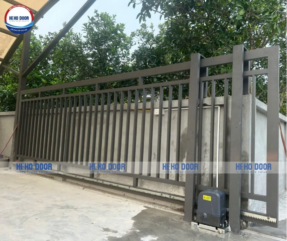 Cổng Trượt Nan Dọc