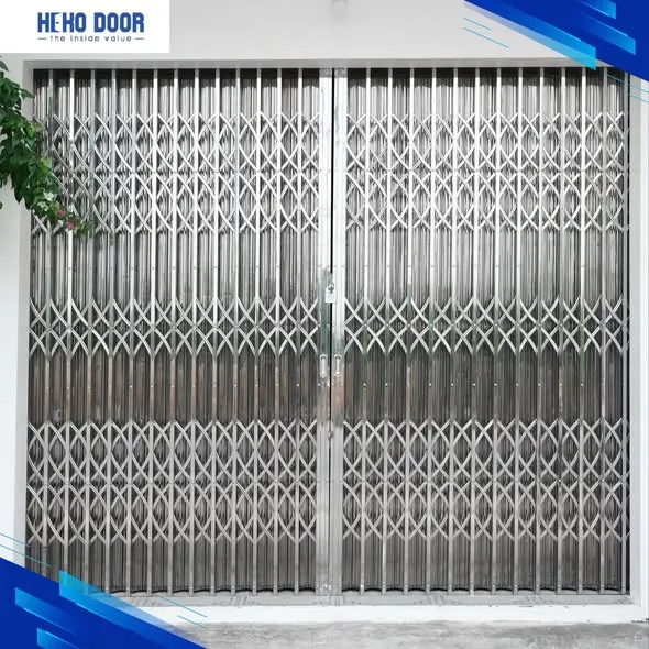 Khi nào nên liên hệ dịch vụ chuyên nghiệp thay vì tự sửa chữa cửa xếp inox tại nhà